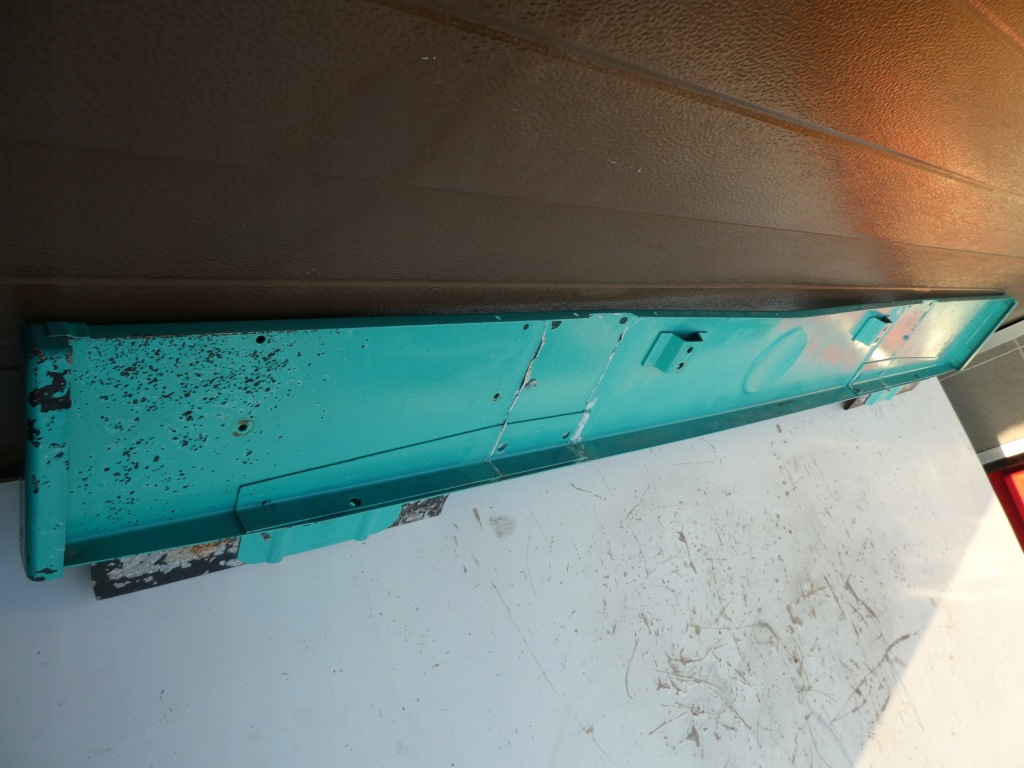 Бампер задний балка задний  mercedes sprinter 906 doka Недорого