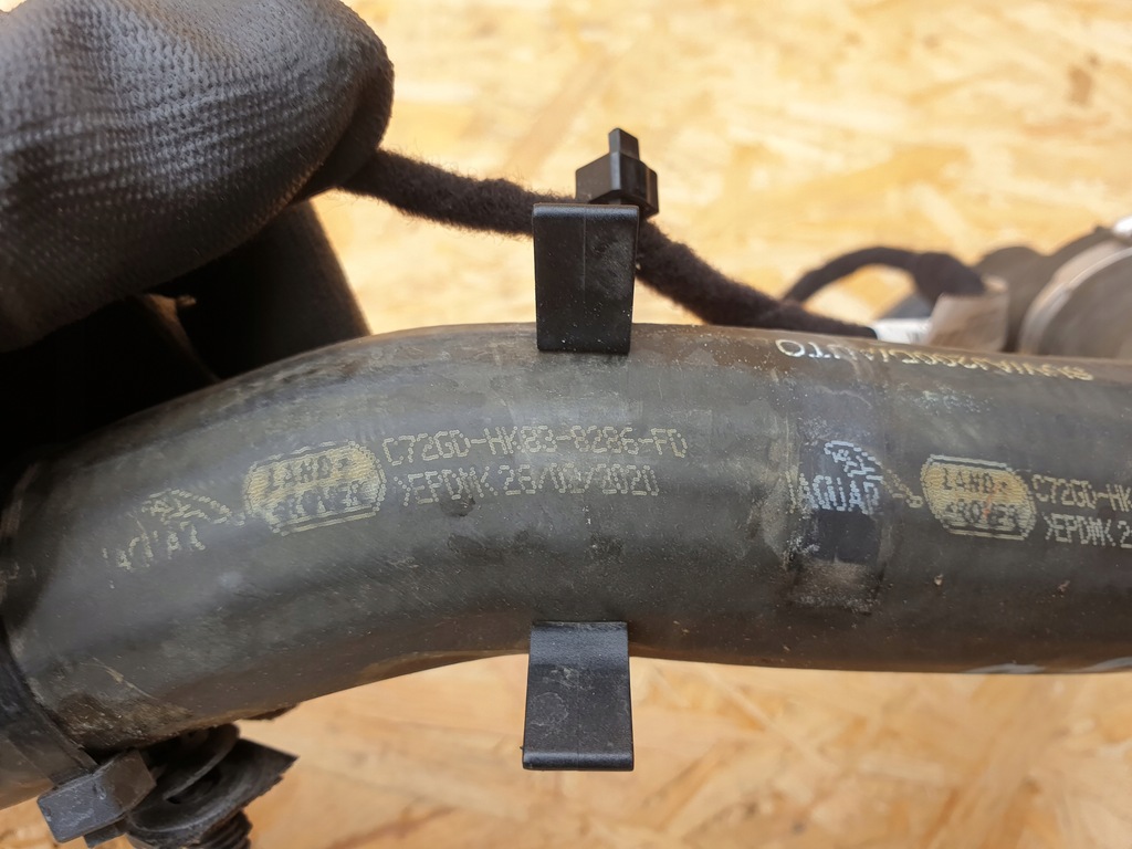 фото №8, Jaguar f-pace wąż wody hk83-8286-fd 2.0 d