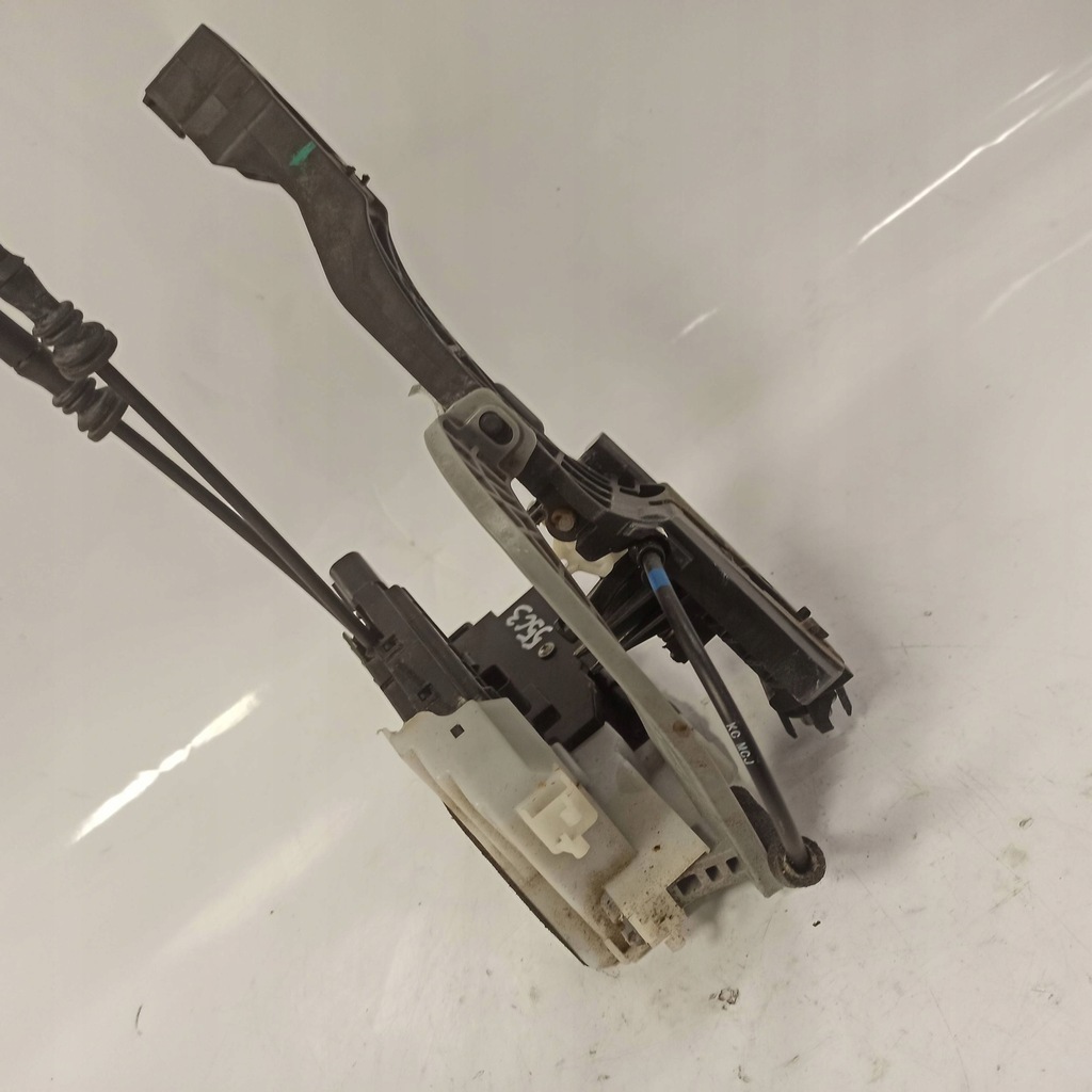 фото №9, Hyundai tucson iii замок двері правий задня 81420-d7510