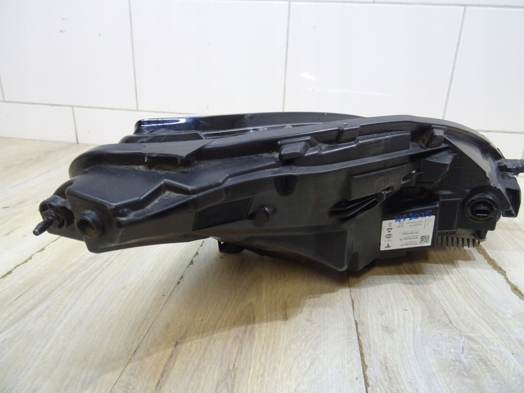 Купити Лампа ліва перед tesla model 3 y lift full led 1514952-00-d llu