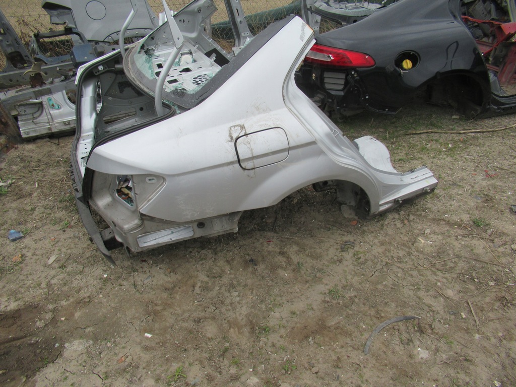 фото №1, Крыло четверть правый задний c-klasa w204 sedan