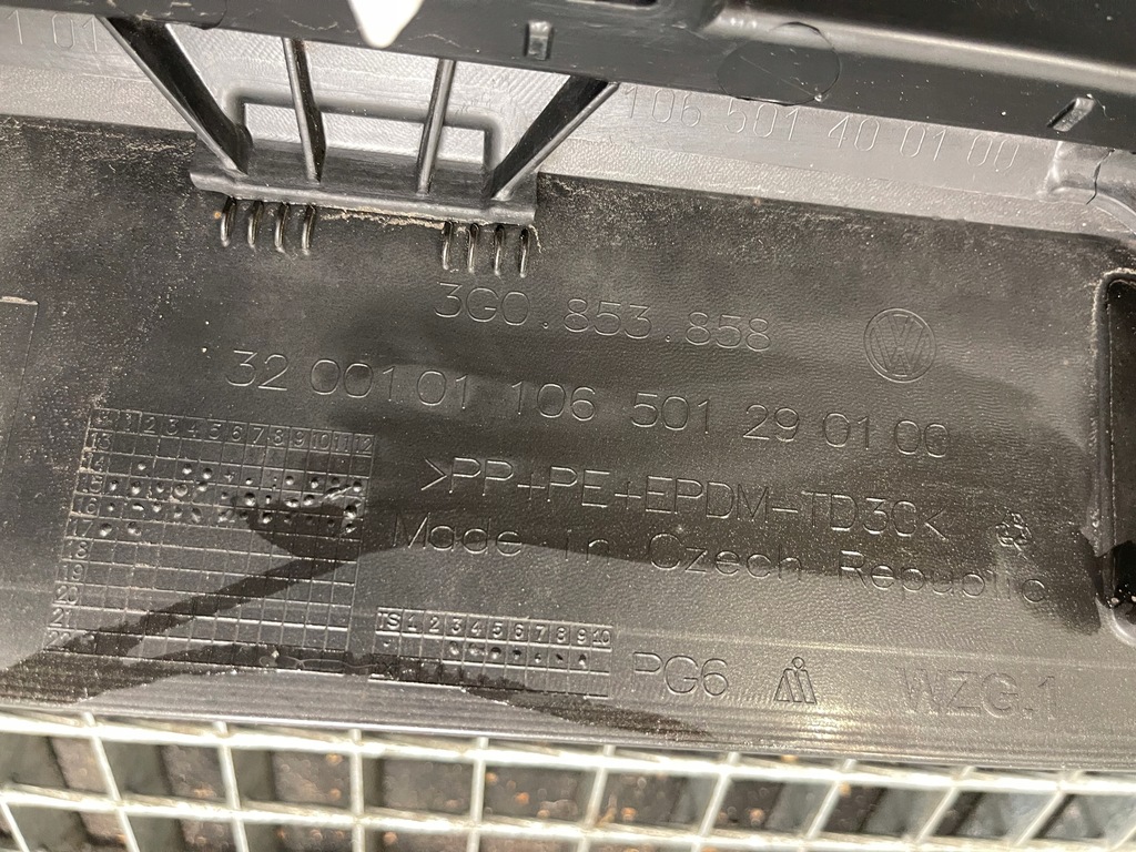 фото №11, Vw passat b8 молдинг порог правая lb8r оригинал лак