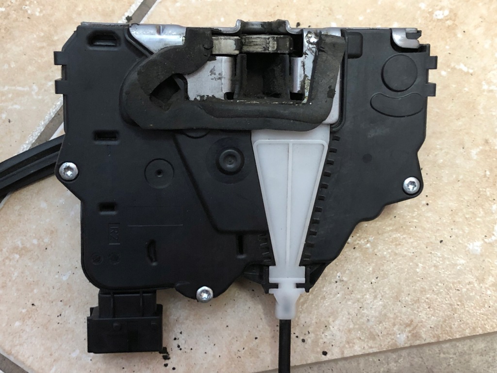 фото №7, Kia rio оригинальный номер 82613-jb000 jb замок дверь левый перед