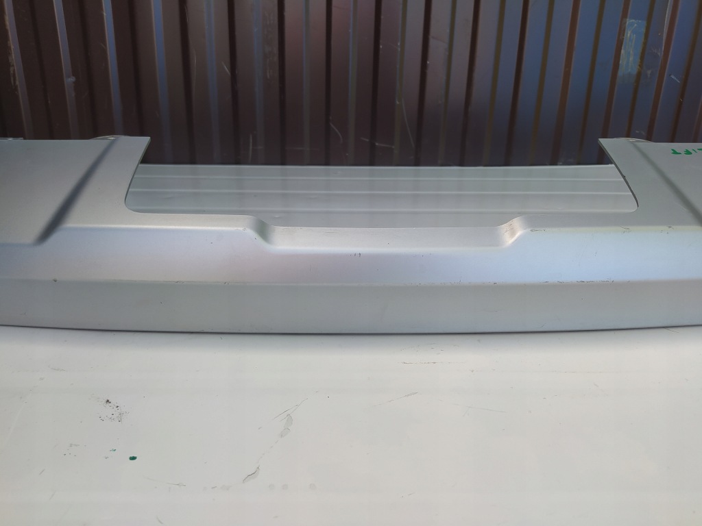 Спойлер накладка дифузор молдинг нижня бампера задній - mercedes glk x204 Недорого