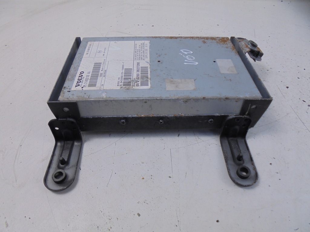 фото №1, Усилитель радио 31409100aa volvo v60