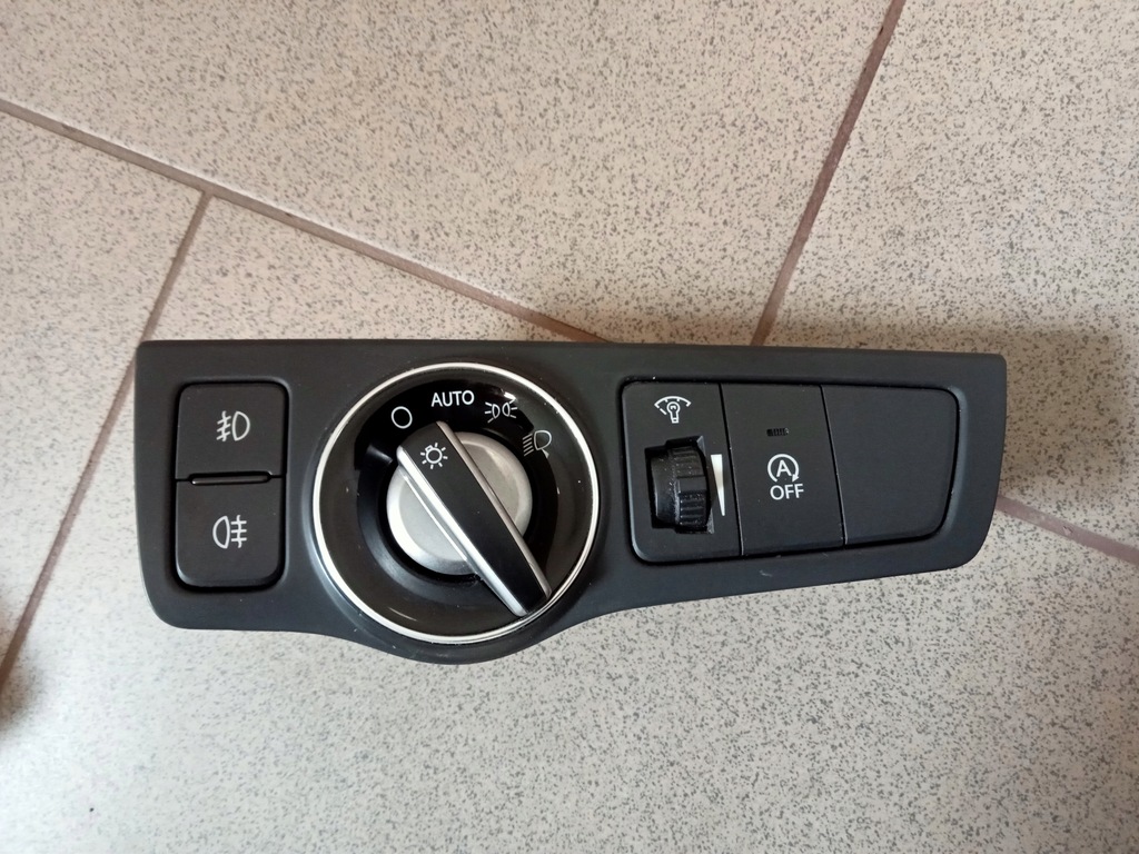 фото №1, Hyundai i40 lift панель переключатель света