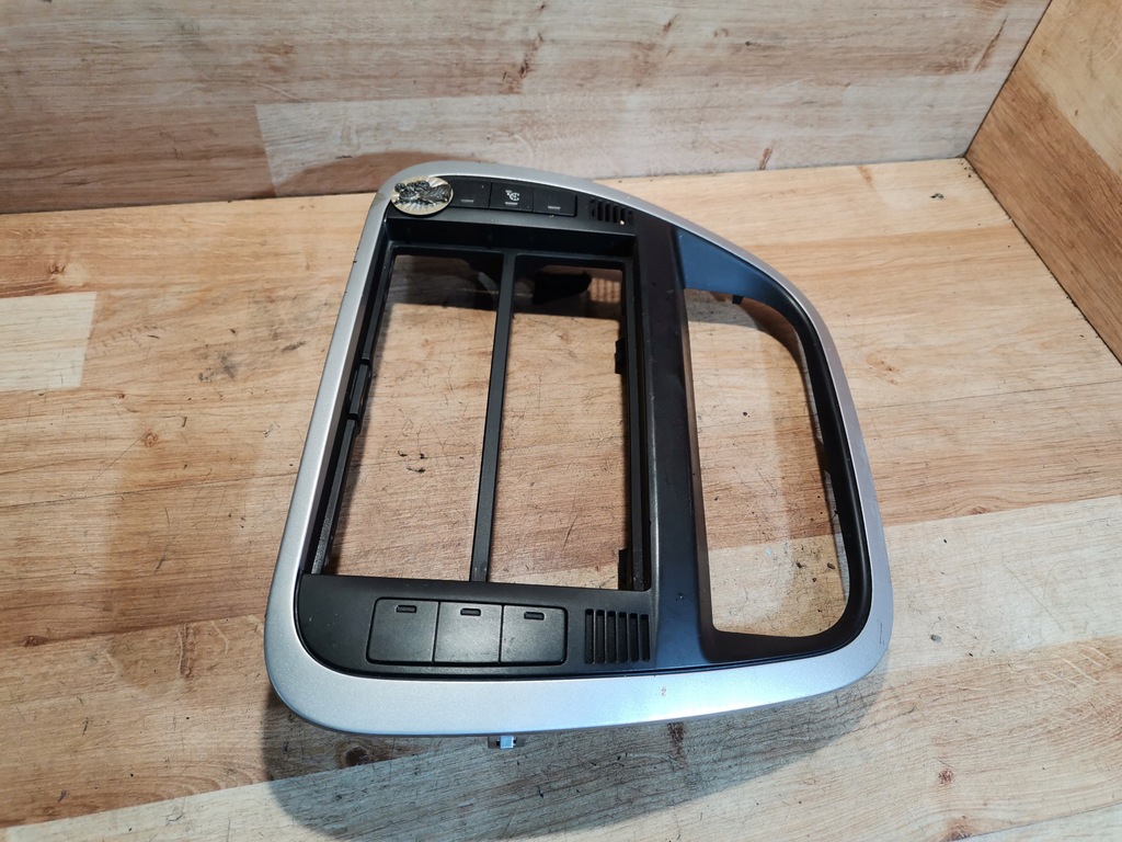 фото №9, Консоль рамка средняя citroen c2 9653074277