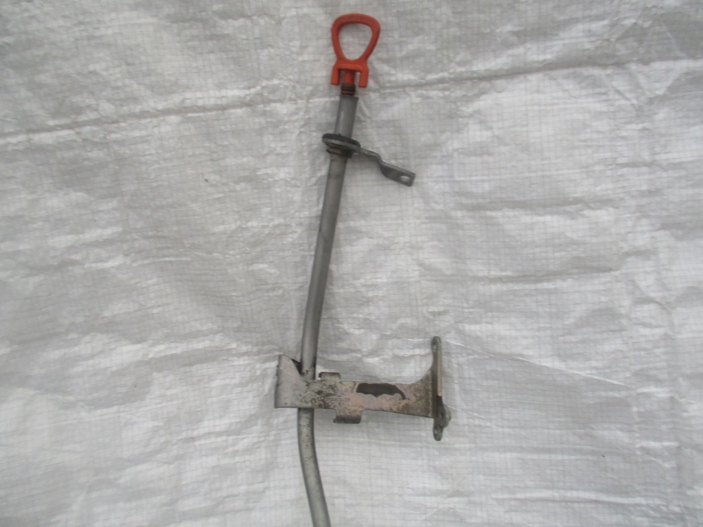 фото №3, Mercedes w204 w212 slk 1.8 cgi трубка щуп масла