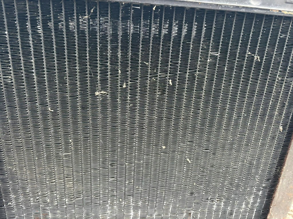 Радіатор води mercedes w114 w115 в Україні