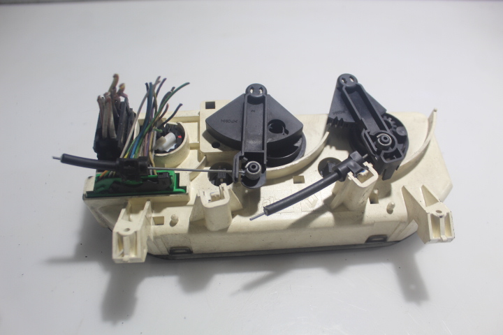 фото №3, Панель керування обдув renault clio ii