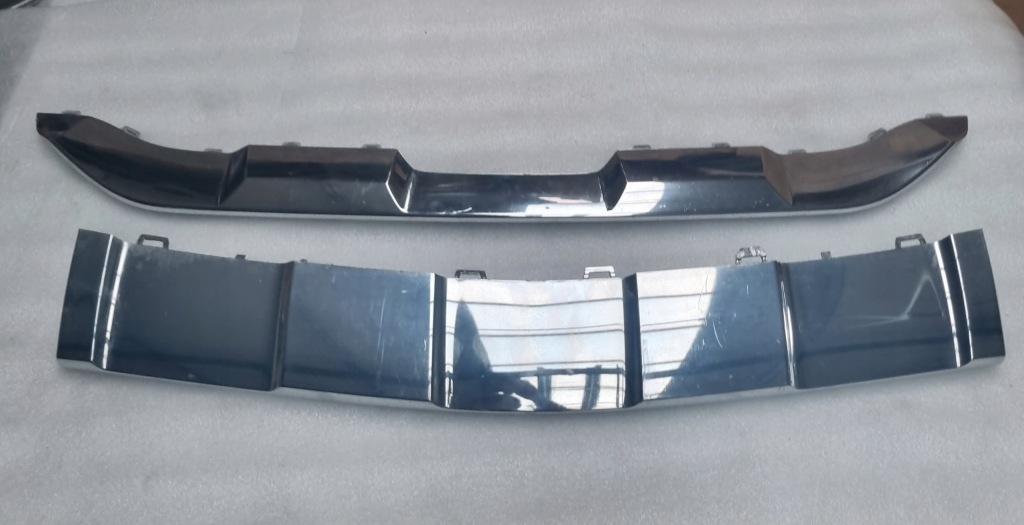 Купити Накладка бампер хром задній mercedes gle ml a1668857600