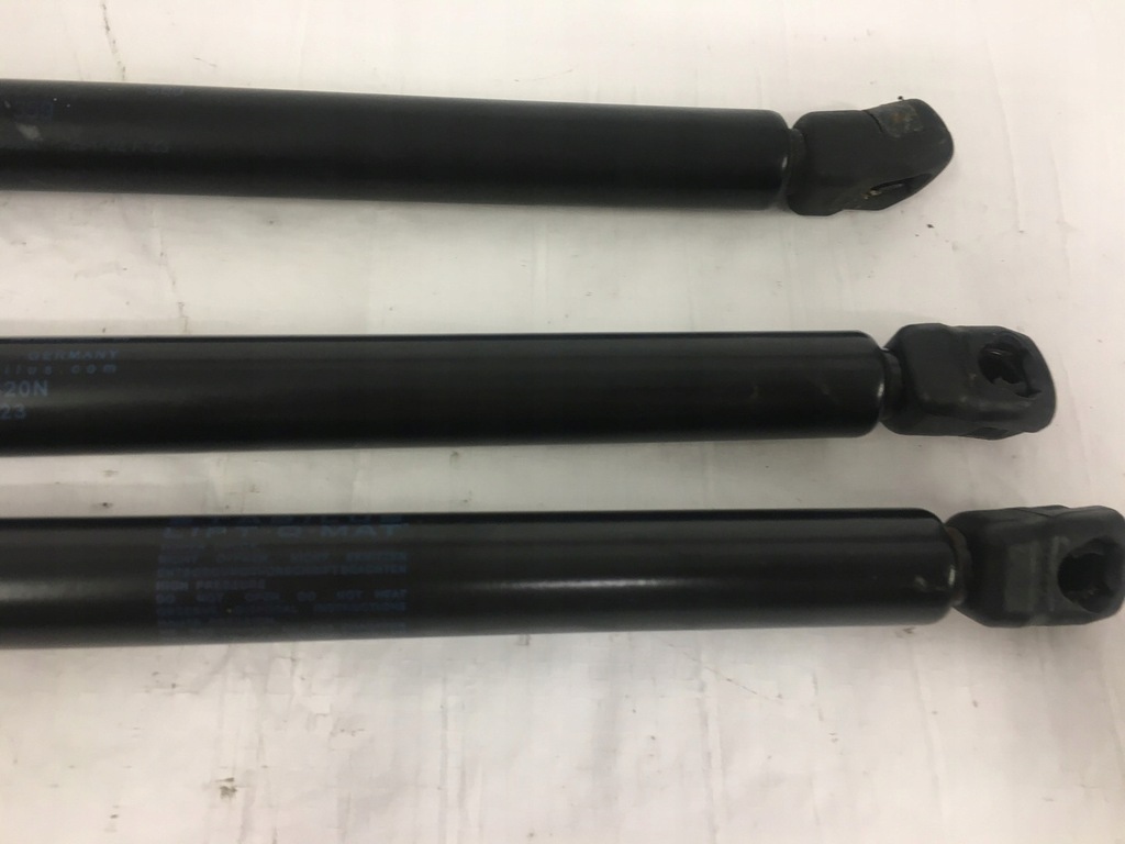 фото №13, 8l0823359 привід амортизатор капот audi a3