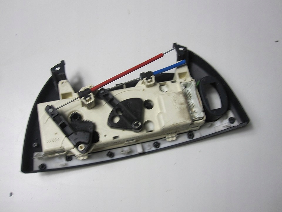 фото №3, Панель кондиционера обдув renault megane 00r