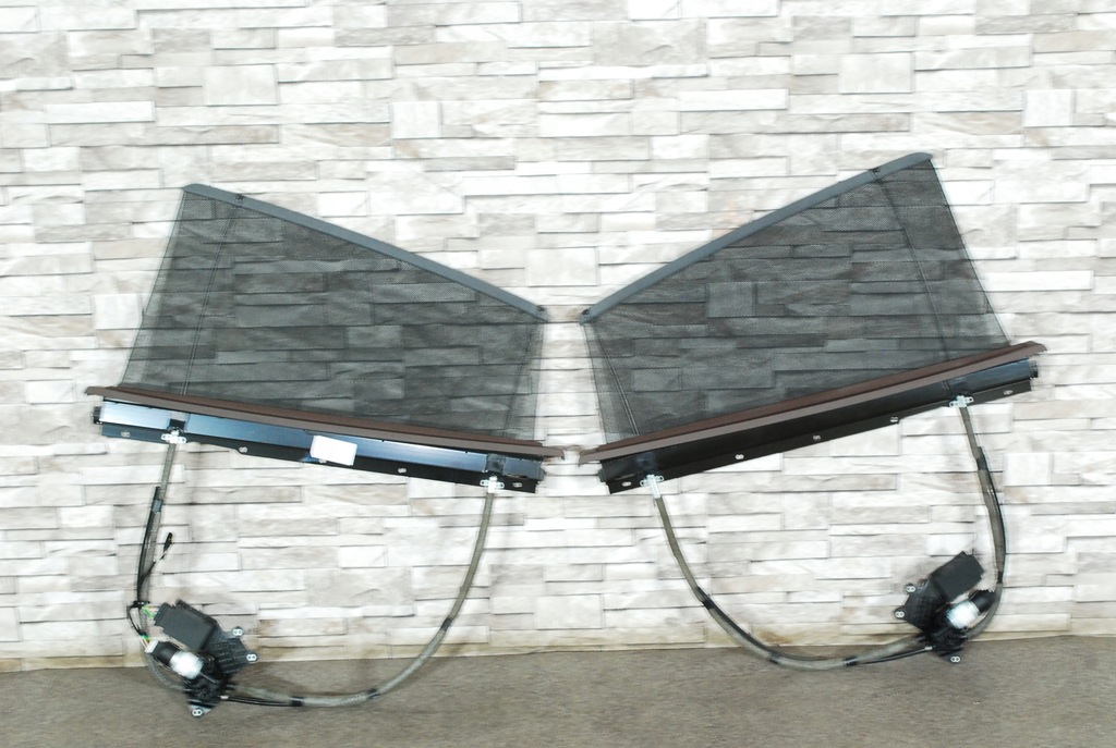 фото №1, Maserati quattroporte шторка електричний. задня права