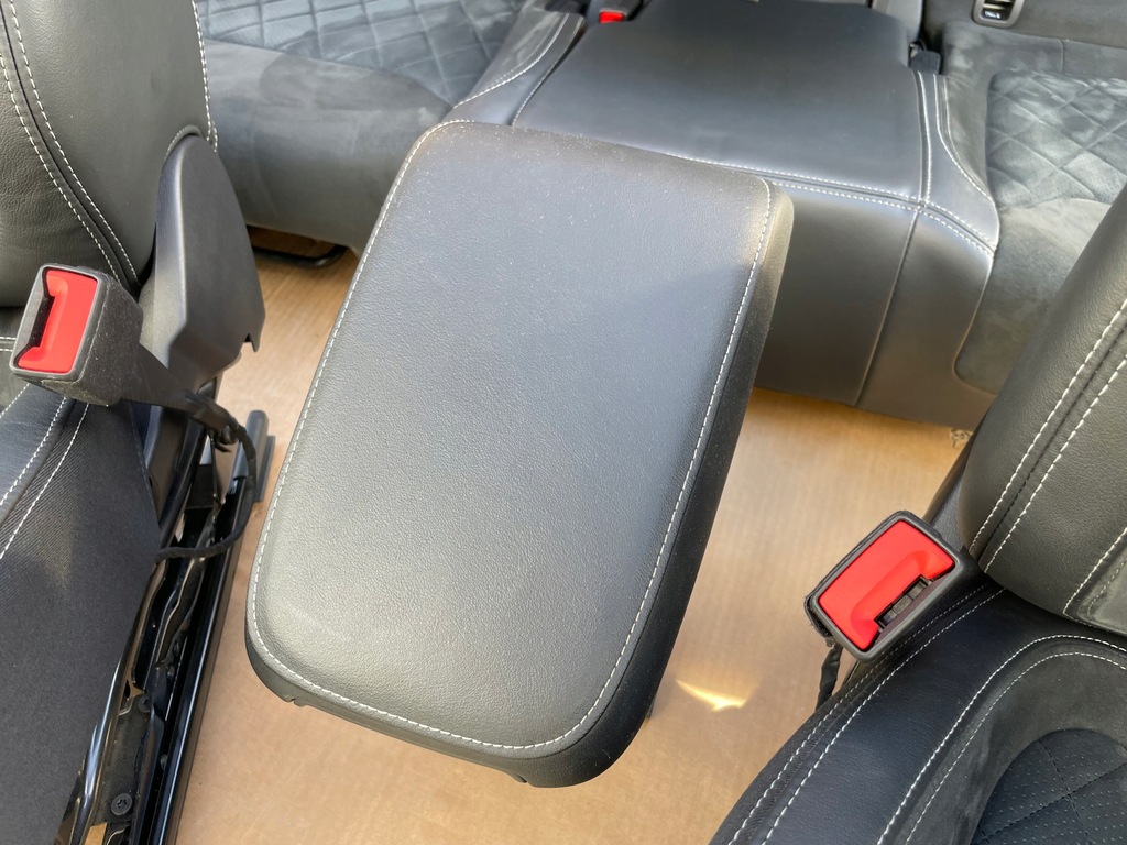 фото №16, Сиденья заднее сиденье skoda kodiaq alcantara комплект ideał карбон full электрика