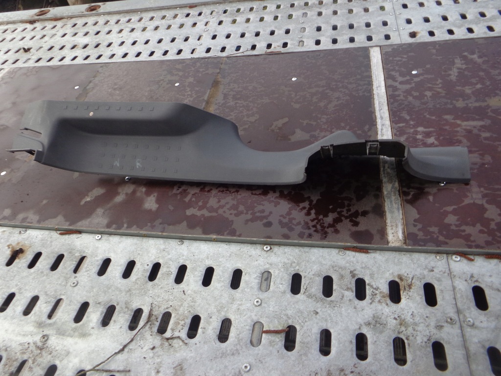 фото №1, Vw caddy iii защита правая подножка