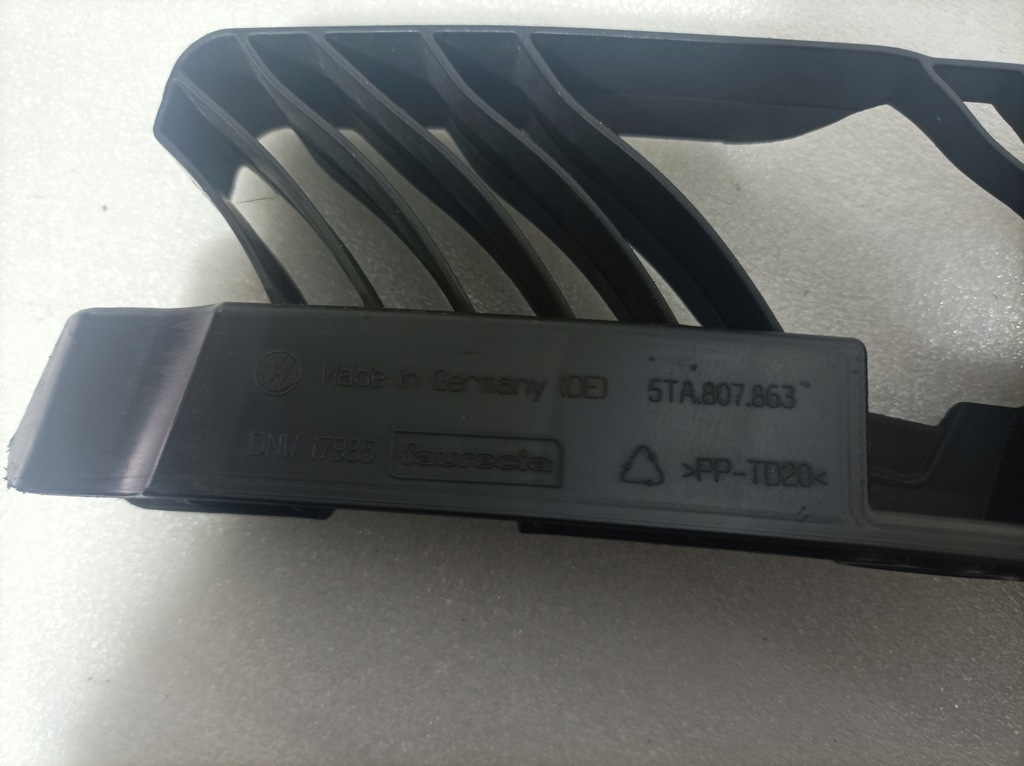 фото №9, Направляющая бампера задняя vw touran iii 5ta807863