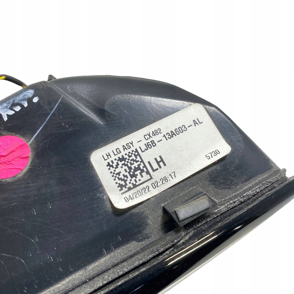 фото №11, Ford escape iv 2022 левая сторона лампы задний крышки багажника