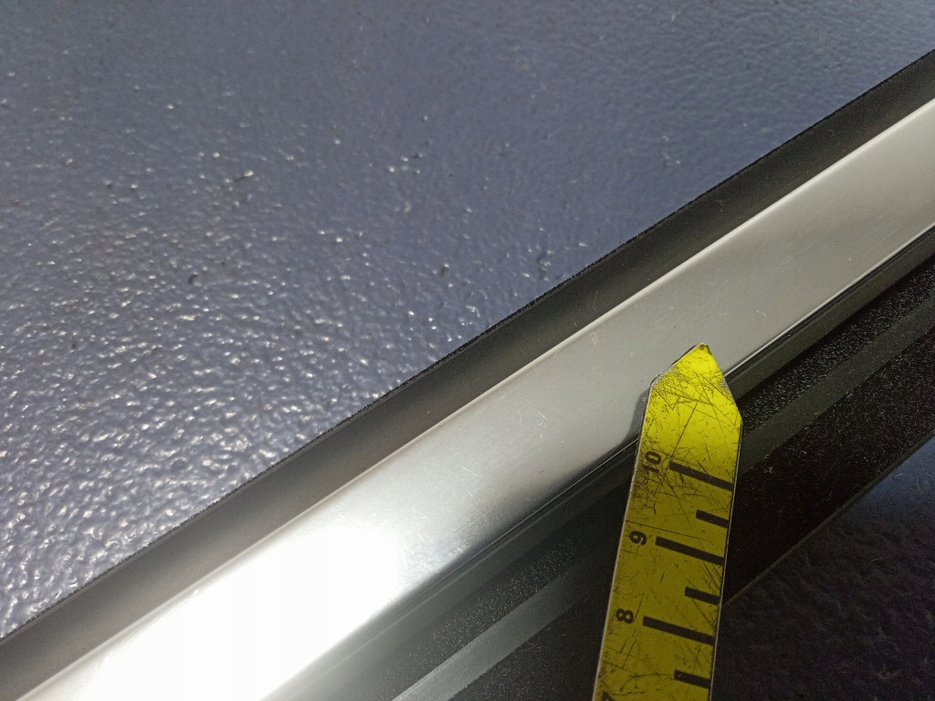 фото №8, Mercedes gls x167 прокладка скло двері задніх правих задня a1677355800