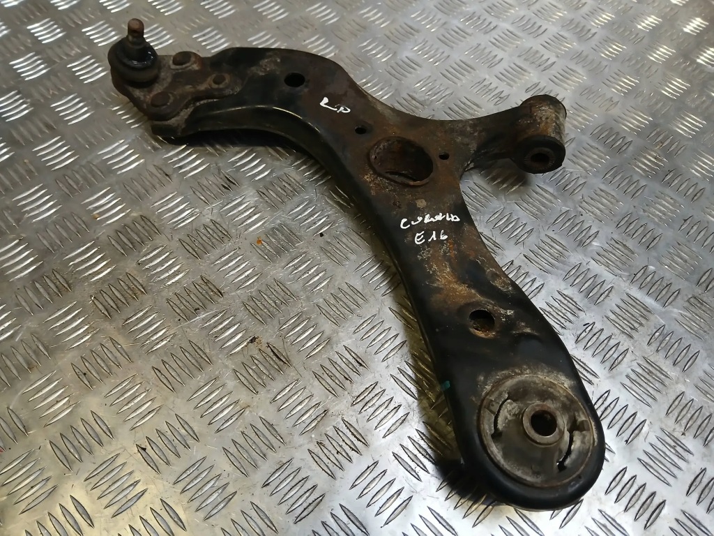 фото №1, Toyota corolla e16 рычаг левый 2018r