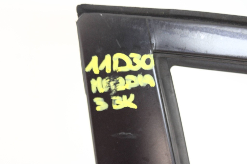 фото №10, Mazda 3 bk sedan 04r- дверь правое передние правый перед 33y