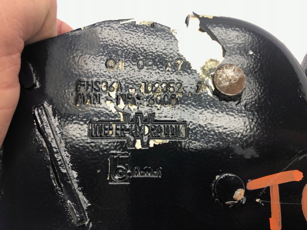 Man tgl замок кабины задний  85618516008 в Украине