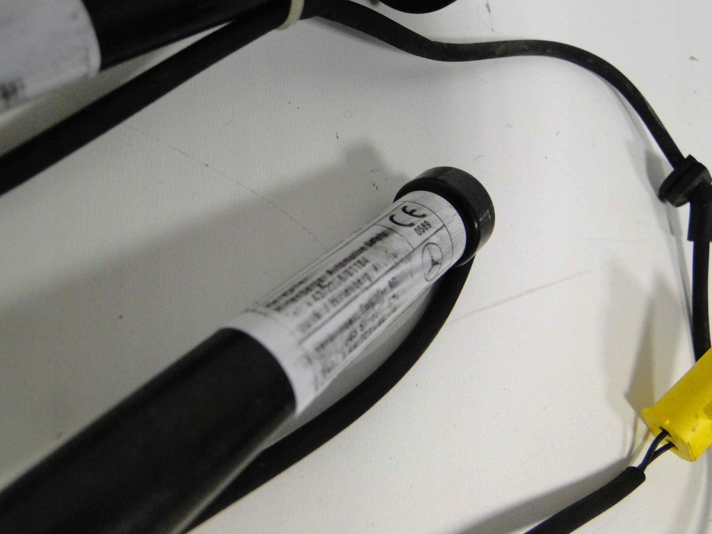 фото №9, Mercedes e 238 c/a w238 патрон пиротехнический капот