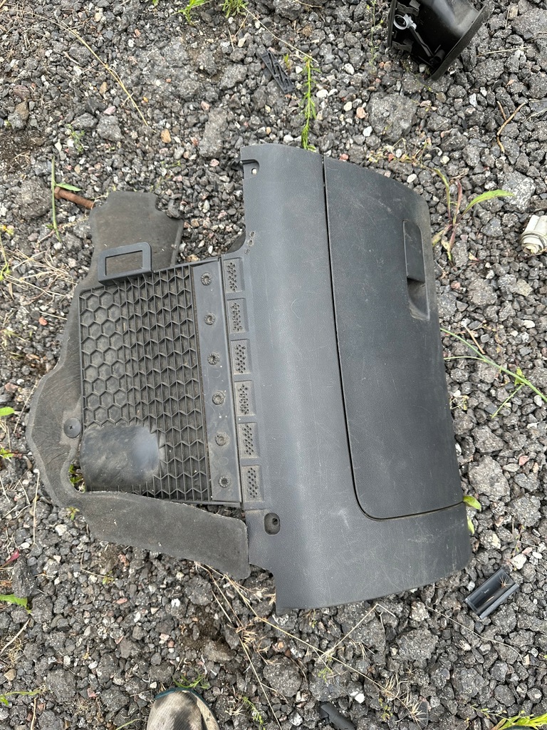 фото №1, Skoda rapid бардачок пасажира 5jb857097e