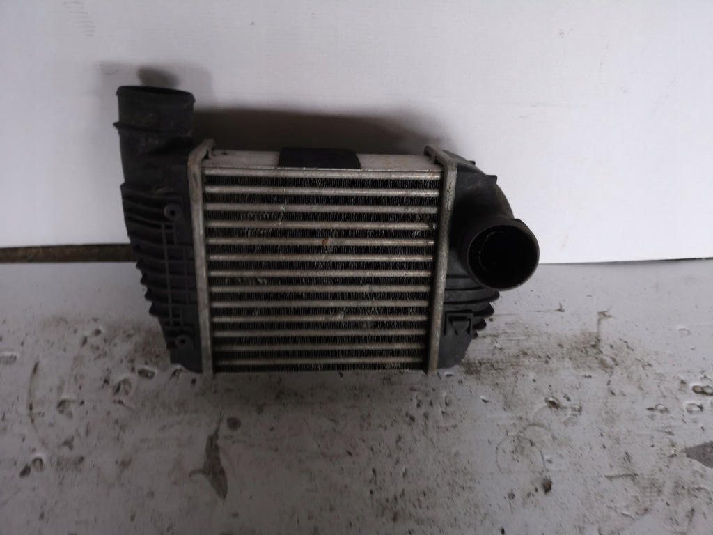 Купить A6 c6 интеркулер правый 2,7 автоматическая коробка передач