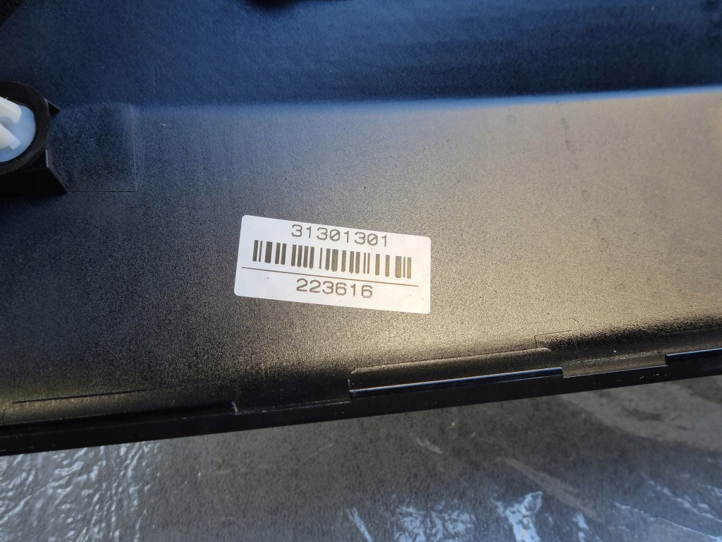 фото №5, Volvo v40 xc40 накладка молдинг крышки 31386845