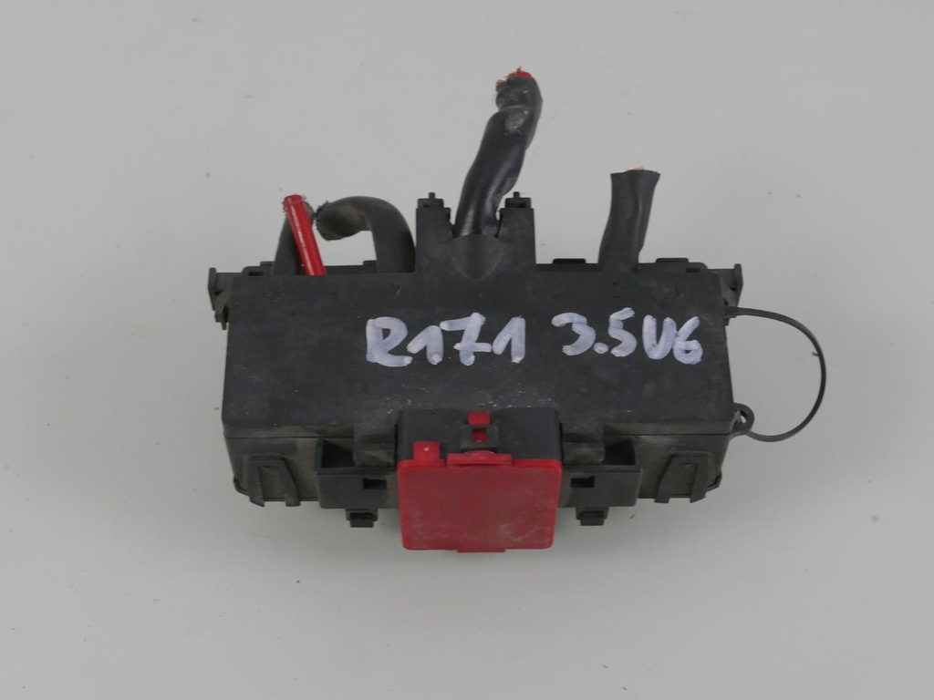 фото №1, Mercedes slk r171 3.5 b предохранитель главный