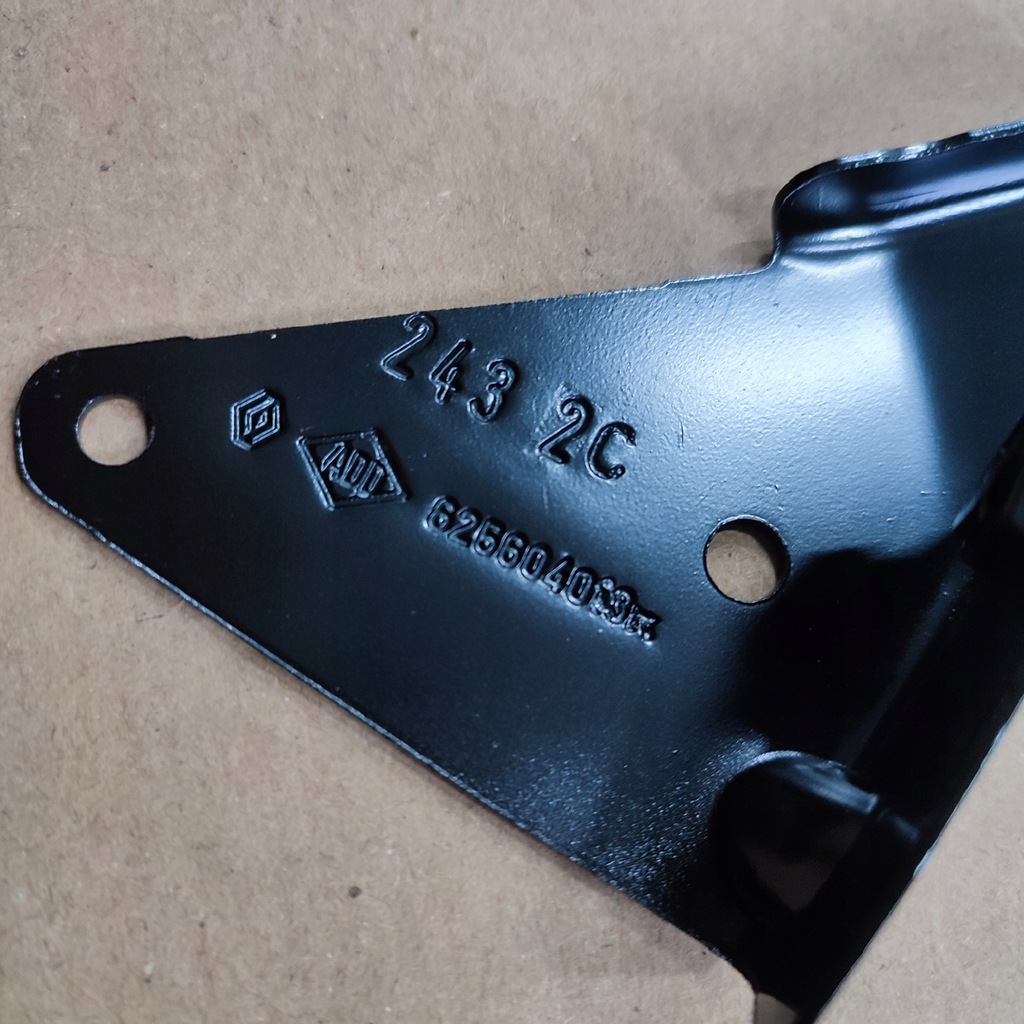 фото №3, Кронштейн renault clio v