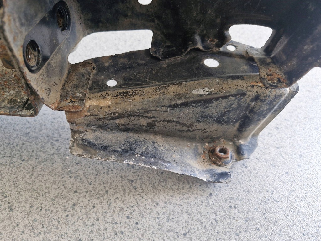 фото №8, Бампер задний каркас балка toyota hilux viii 15-