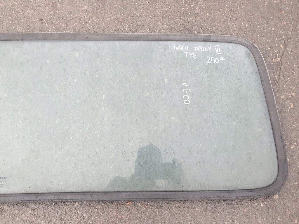 фото №3, Скло задня задня iveco daily iii