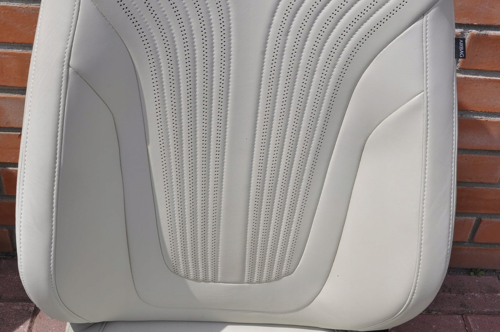 фото №11, Aston martin db11 сидіння заднє сидіння повний салон