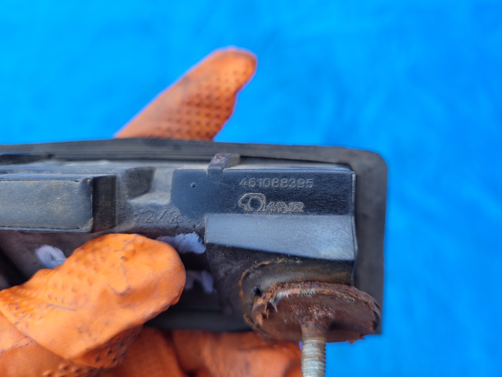 Opel-części | astra h zafira b микровыключатель ручка крышки задний  универсал 461088395 с Разборки