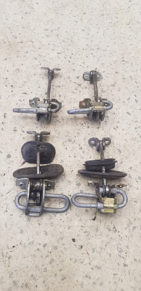 фото №1, Ограничитель дверь перед alfa romeo 166