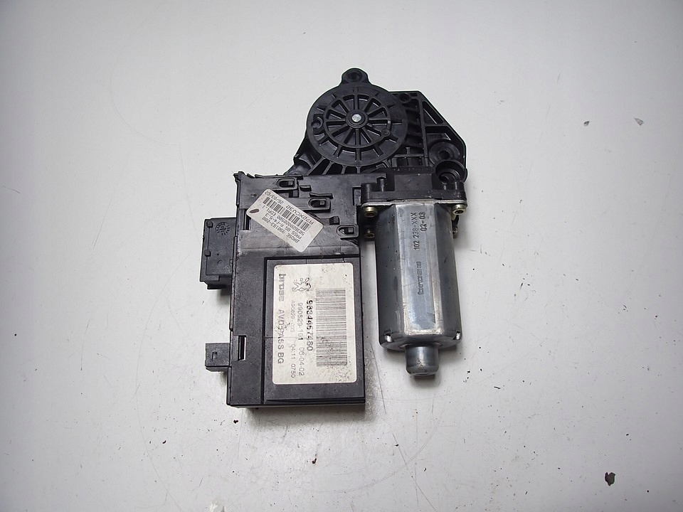 фото №9, Моторчик стекло передний правый peugeot 307 02r