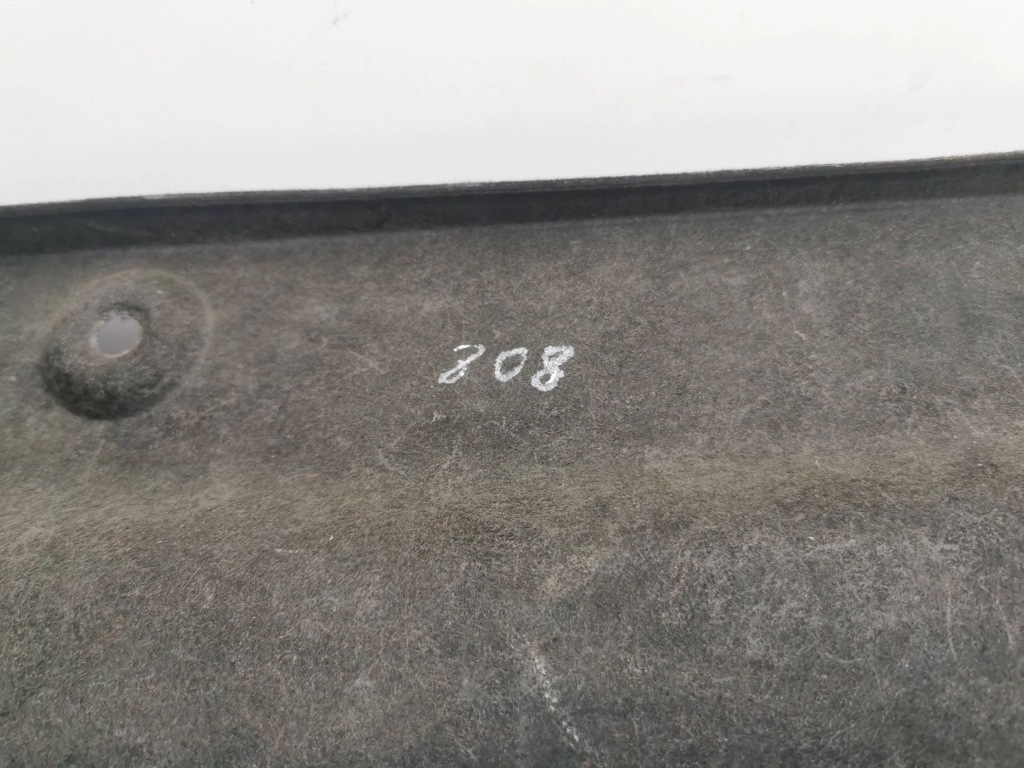 фото №8, Toyota corolla e210 e21 21 обшивка кришки задній багажника i інше елементи