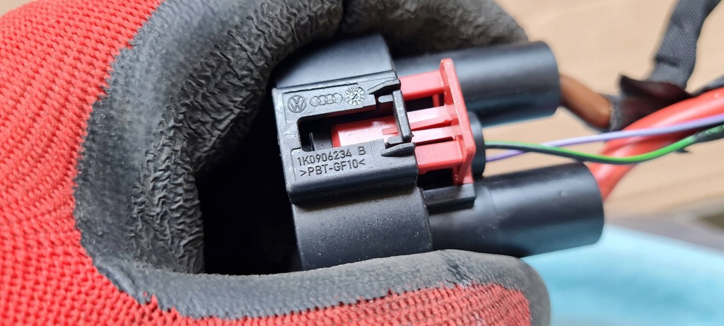 фото №5, S3 8y a3 lift штекер колодка соединитель вентилятора 1k0906234b vw audi