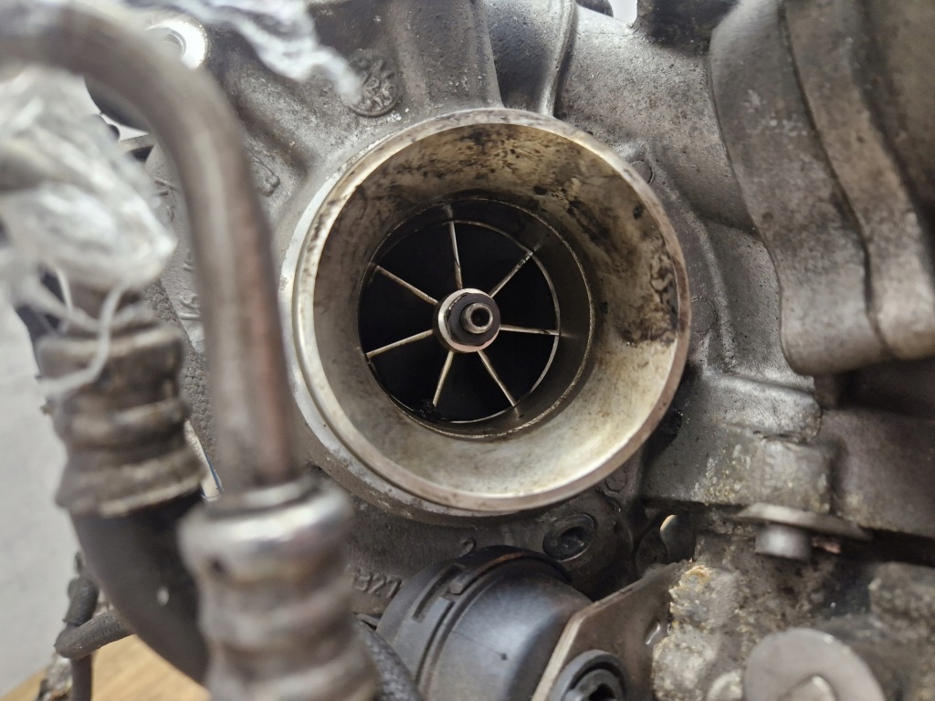 Купити Bmw повний turbo турбонагнітач 3.0d n57 313km дизель 8510943 8508099