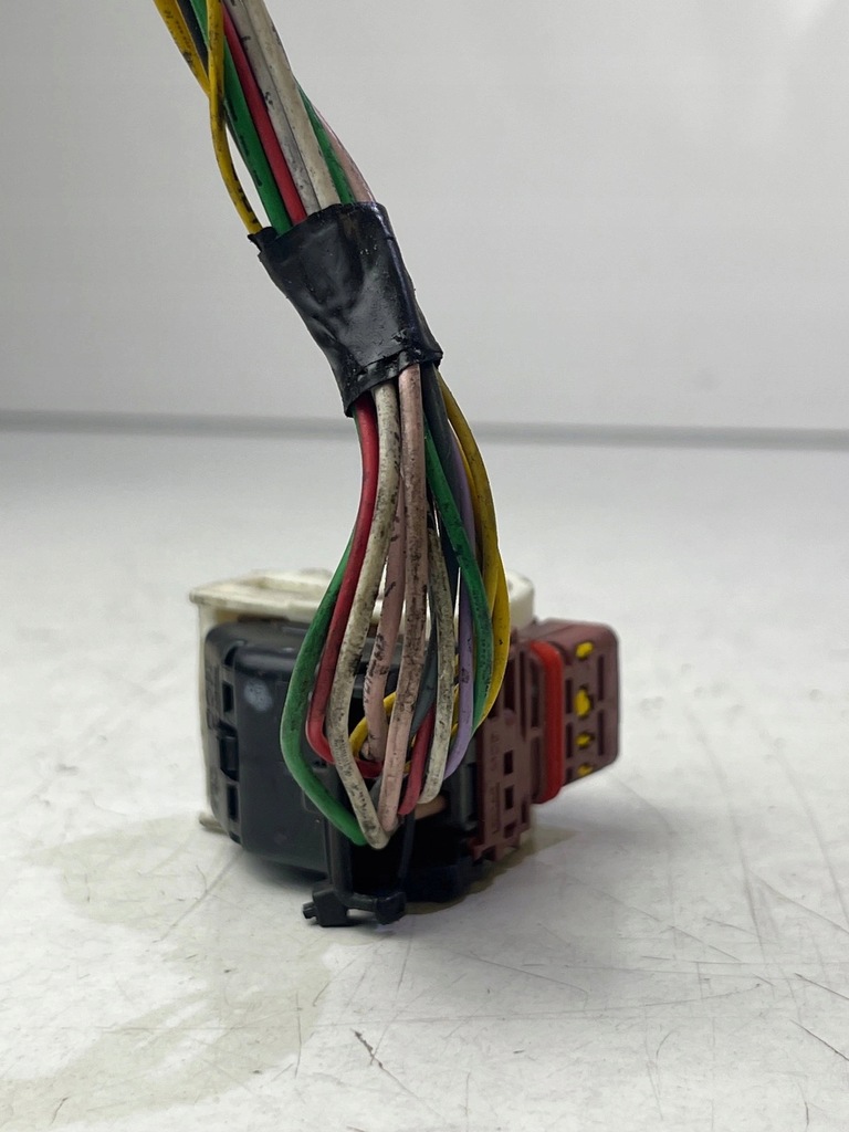 фото №8, Роз'єми штекер колодка коробка запобіжників bsm r03