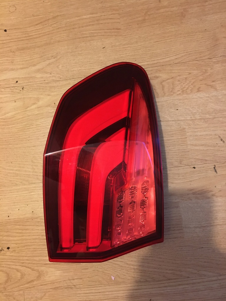 фото №1, Bmw f11 лампа левая задняя крыло