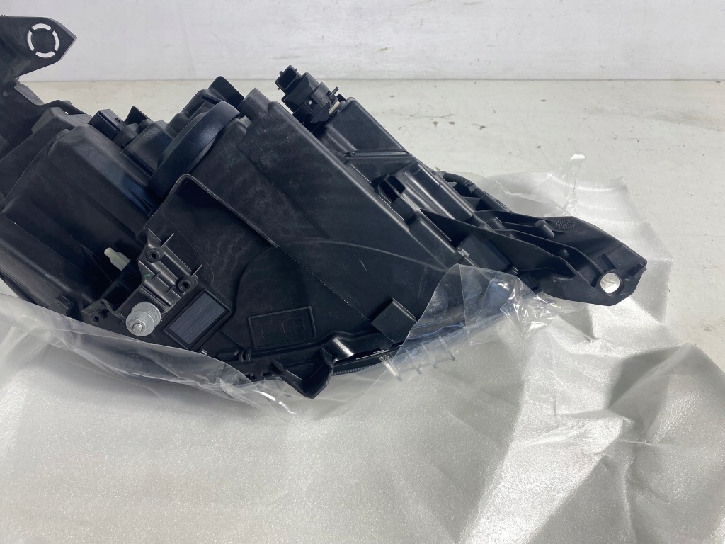 Купити Фара лівий перед ліва передня peugeot 208 2008 2 європа