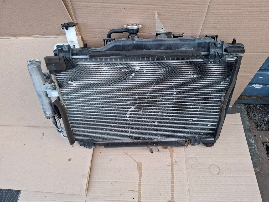 фото №1, Mazda 2 dj dl 1.5 b 14- комплект радіатор вентилятор
