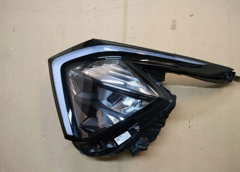 фото №1, Kia sportage v лампа full led левая перед eu оригинал r292112010