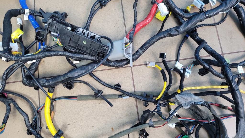 фото №7, Kia stonic17r джгут електропроводка салону 91550-h8661