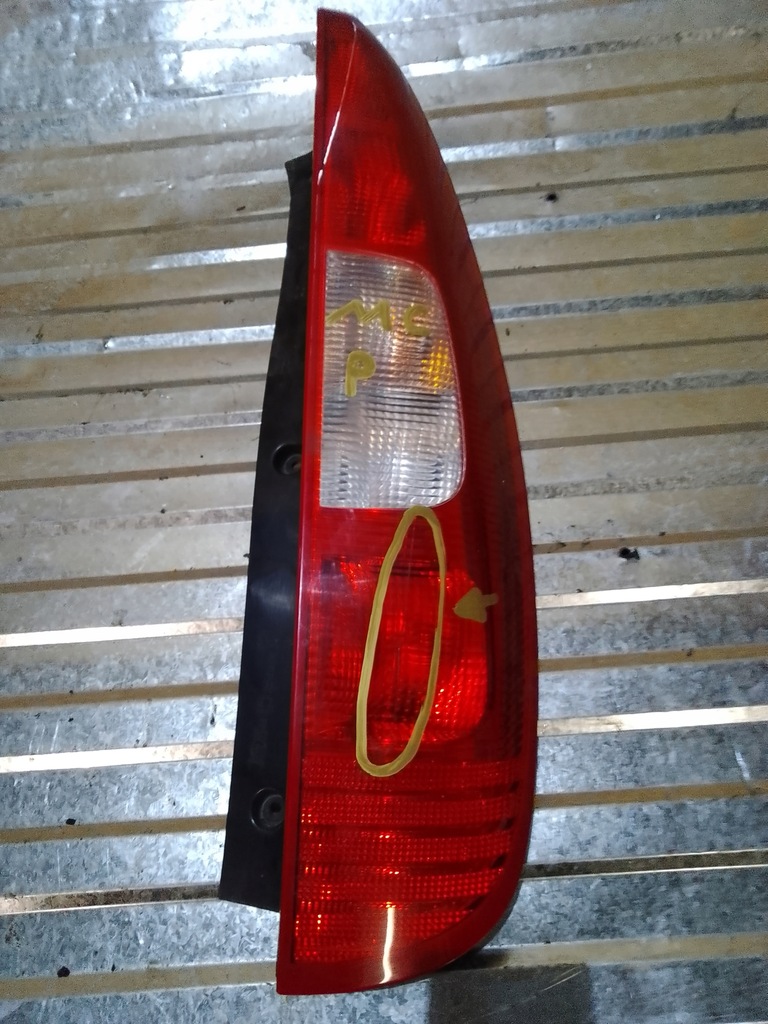 фото №1, Лампа правый задняя mitsubishi colt vi mr957376