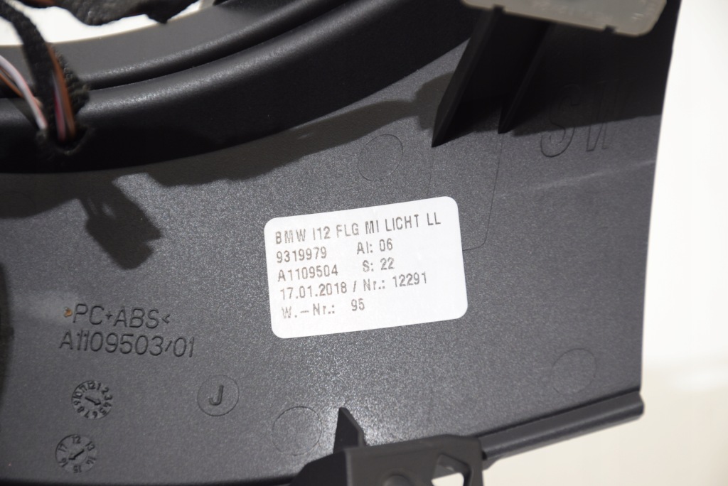 Bmw i8 i12 i15 средняя решётка обдув вентиляционная панели приборной панели led Оригинал