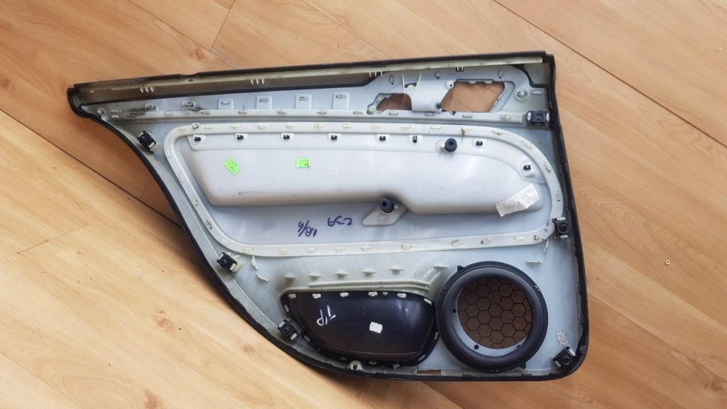 фото №2, Оббивка двері правий задня skoda superb i